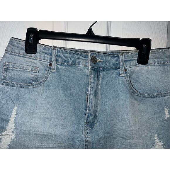 Forever 21 Denim Skirt Womens Size 30 Distressed Fray Hem Mini Blue Jean - Picture 2 of 4